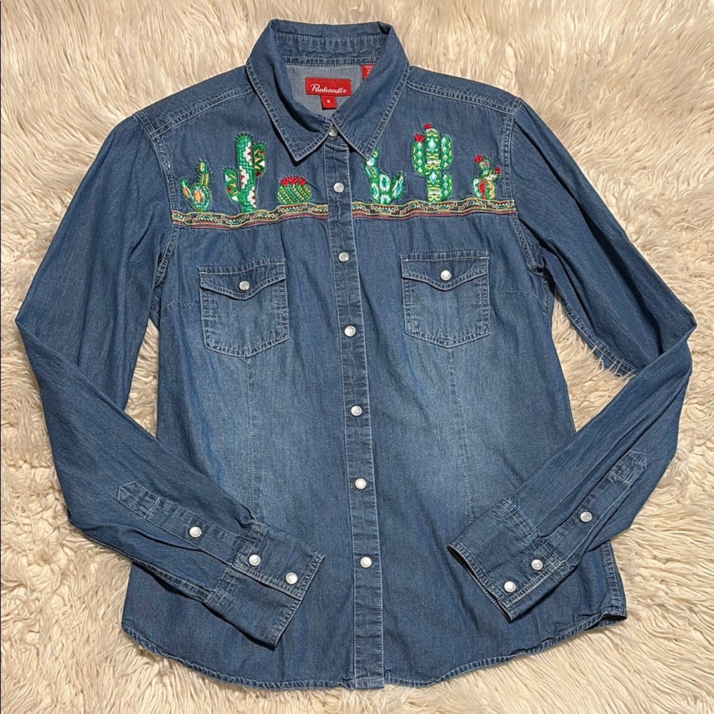 Pearl snap cactus shirt